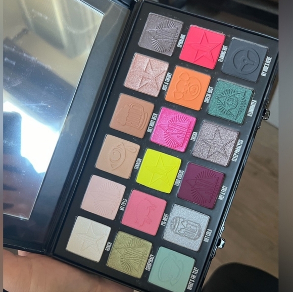 NIB JEFFREE STAR X SHANE DAWSON CONSPIRACY PALETTE - Picture 1 of 5